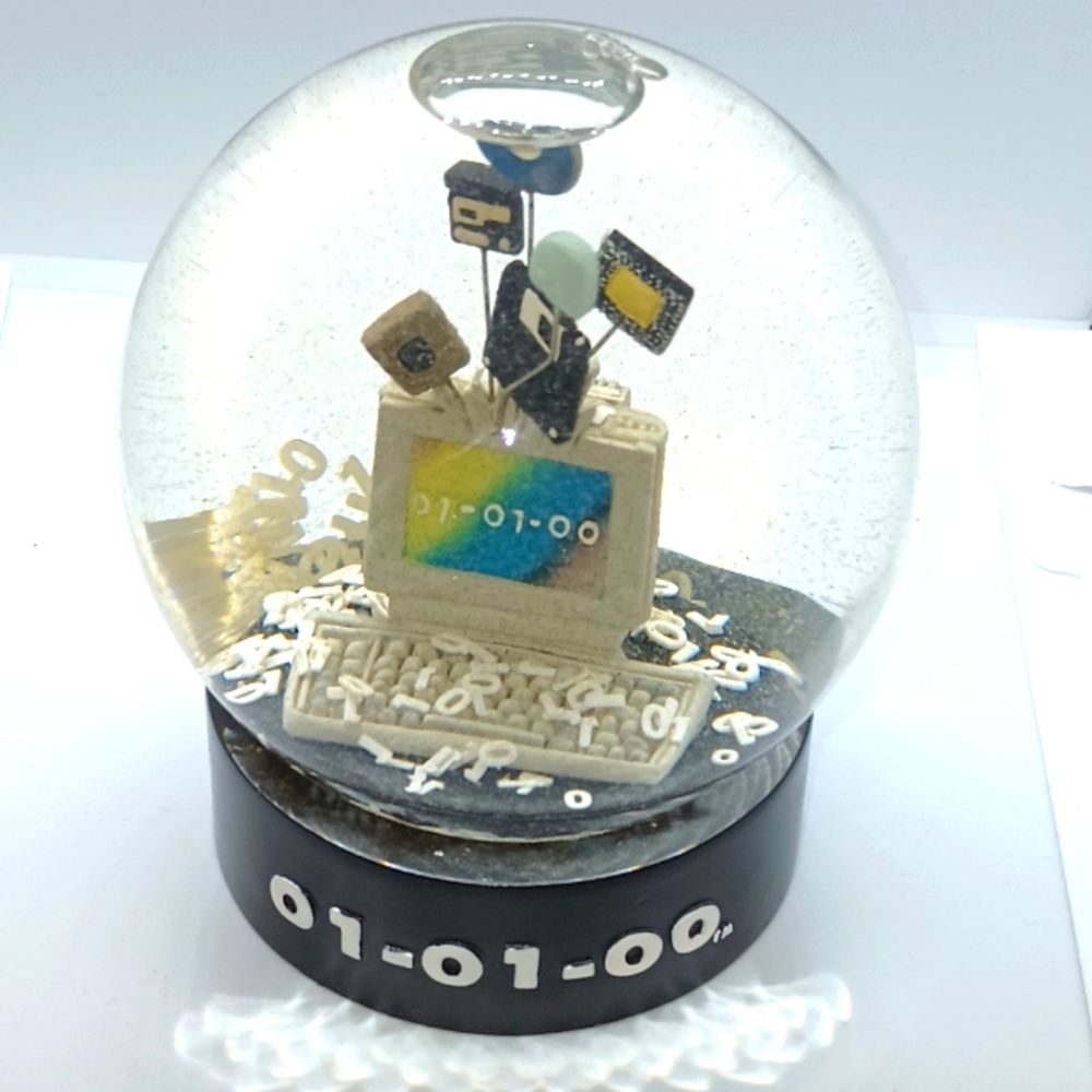 Snow Globe Vintage 2000 Y2K Desktop Computer Waterglobe 01-01-00 Tech Computer
